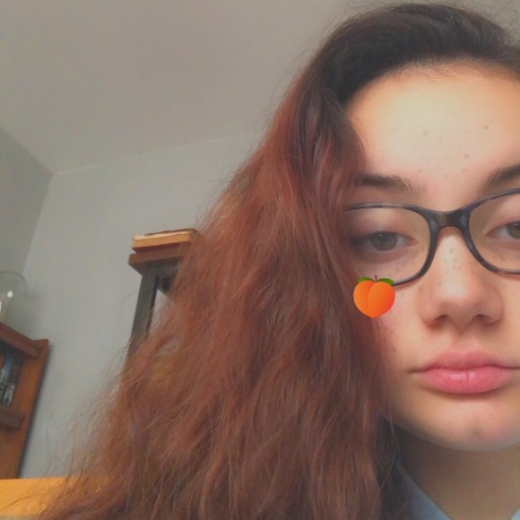 Meet your Posher, Michelle - Picture 3 of 5